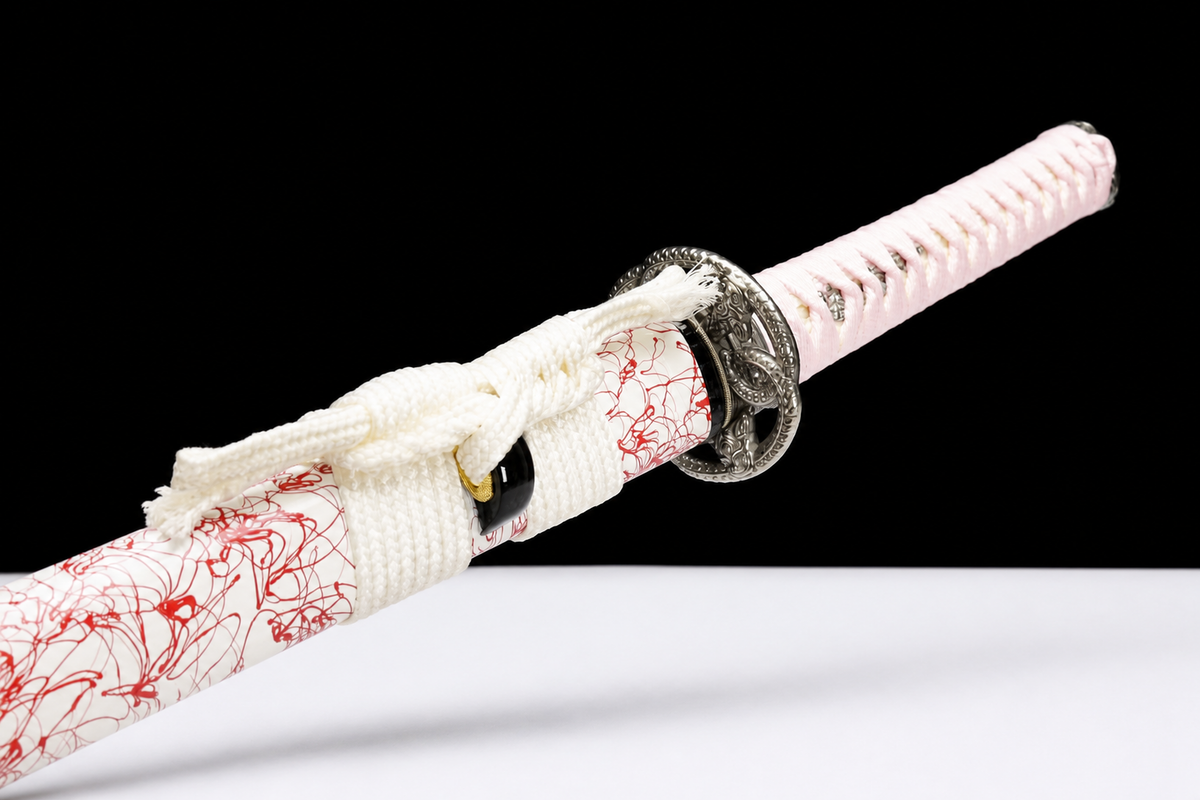 Unsharpened Python-Motif Collector Katana — 5160 Spring Steel, Copper-Alloy Fittings — 柄部刀镡下绪特写