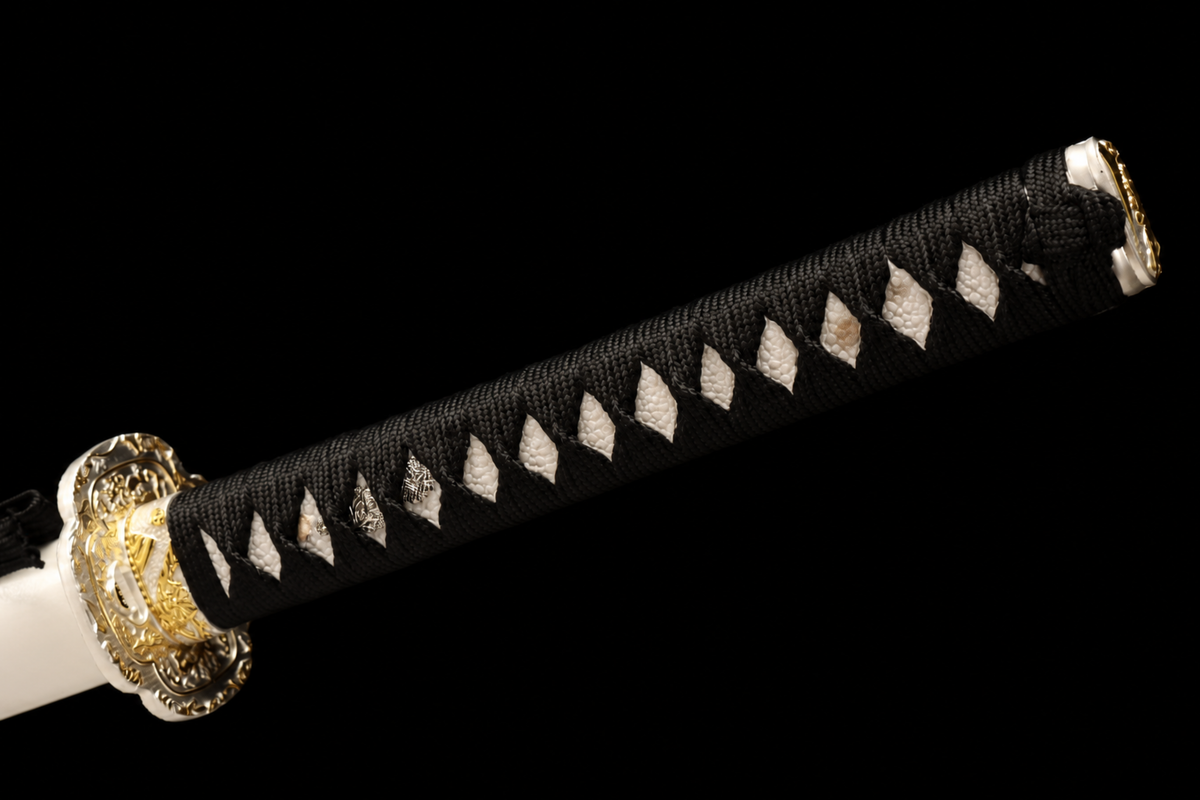 Chonglou Katana — Gold-Painted White Saya, Floral Mokko Tsuba — tsuka detail