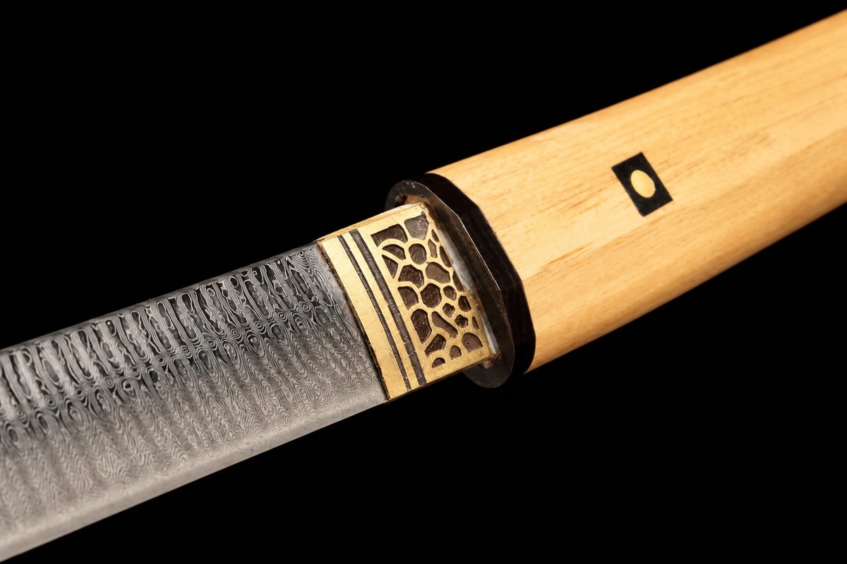 Unsharpened Ladder-Pattern Collector Iaito — Patterned Steel, Horn and White-Wood Mounts — 柄部刀镡鞘口