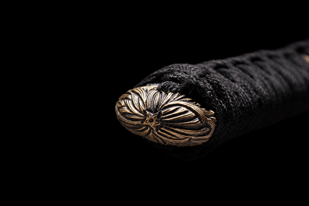 Folded Steel Short Sword — Black Ito, Olive Saya — photograph 4