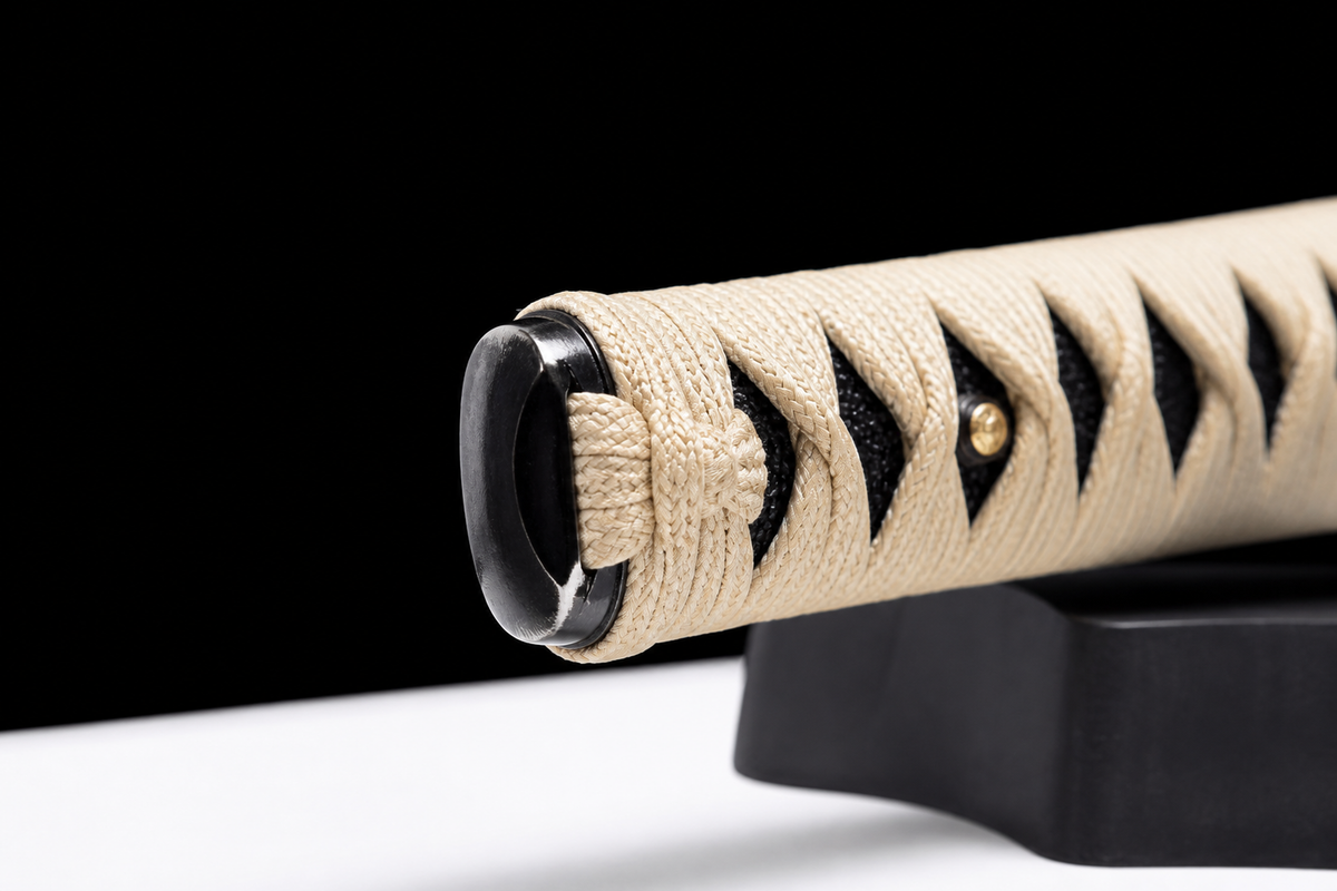 Unsharpened Chrysanthemum-Tsuba Collector Katana — Clay-Tempered T10, Lacquered Saya — kashira detail