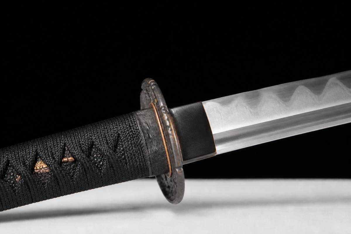 Unsharpened Patterned-Steel Collector Katana — Clay-Tempered, Aged Copper Fittings — tsuba and habaki junction