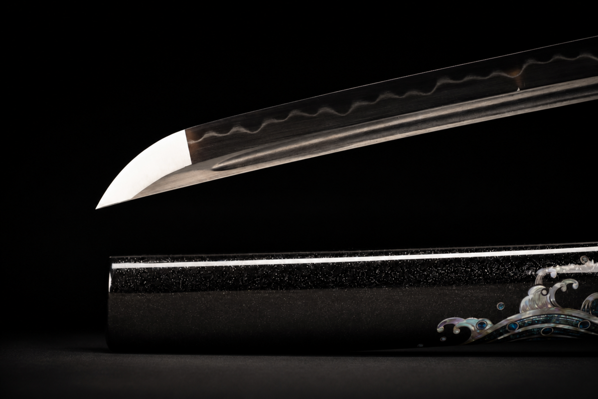 Rising Dragon Katana — Clay-Tempered T1095, Wave-Inlaid Saya, Copper Fittings — kissaki and temper line detail