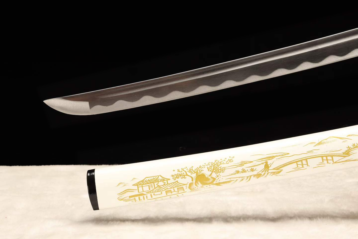 Chonglou Katana — Gold-Painted White Saya, Floral Mokko Tsuba