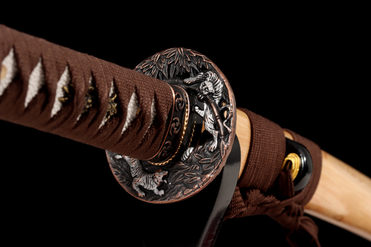 Prime Katana KATANA-30 — unretouched studio photograph 5