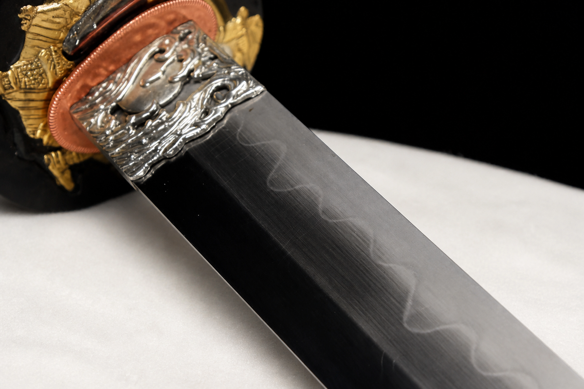 Gilded Ronin Katana — Clay-Tempered T10, Hand-Painted Saya — habaki and hamon near the edge