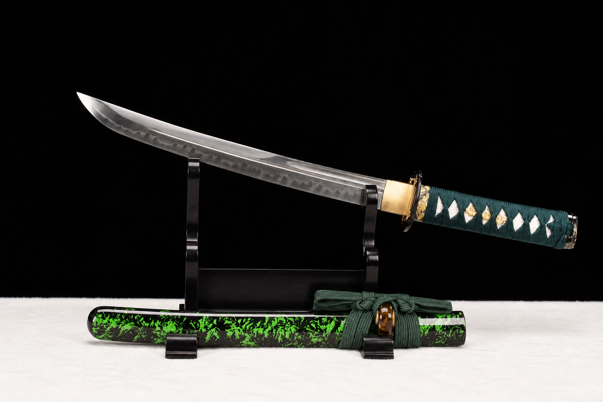 U-no-Kubi Wakizashi — Clay-Tempered T10, Copper Habaki — drawn from the saya, full length