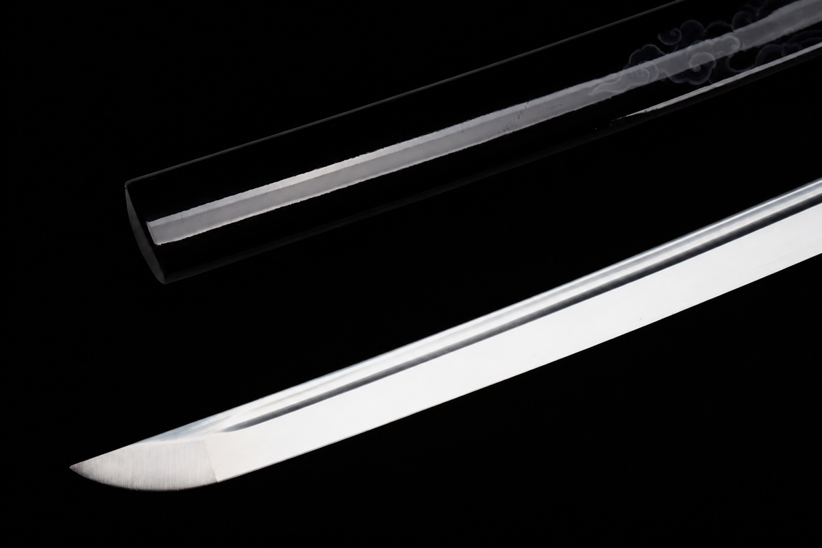 Cloud Dragon Katana — 65Mn Manganese Steel, Lacquered Saya — kissaki and polish detail